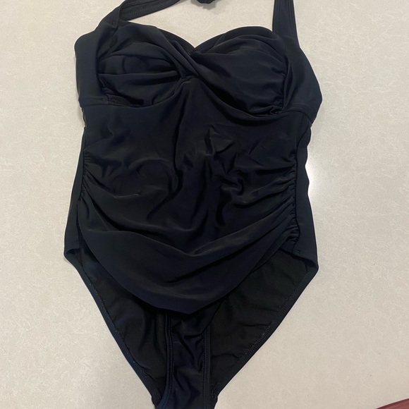 Black One Piece Women’s Bathing Suit Size 8 - Picture 2 of 7
